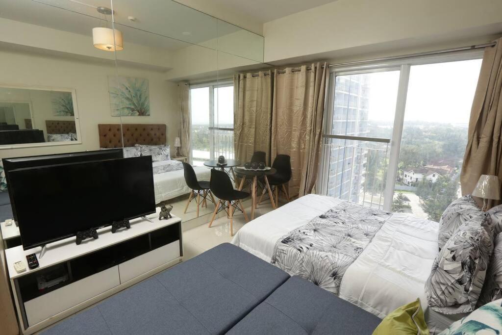 טגאיטאי A2J Executive Studio Suite Near Skyranch & Malls Tagaytay מראה חיצוני תמונה