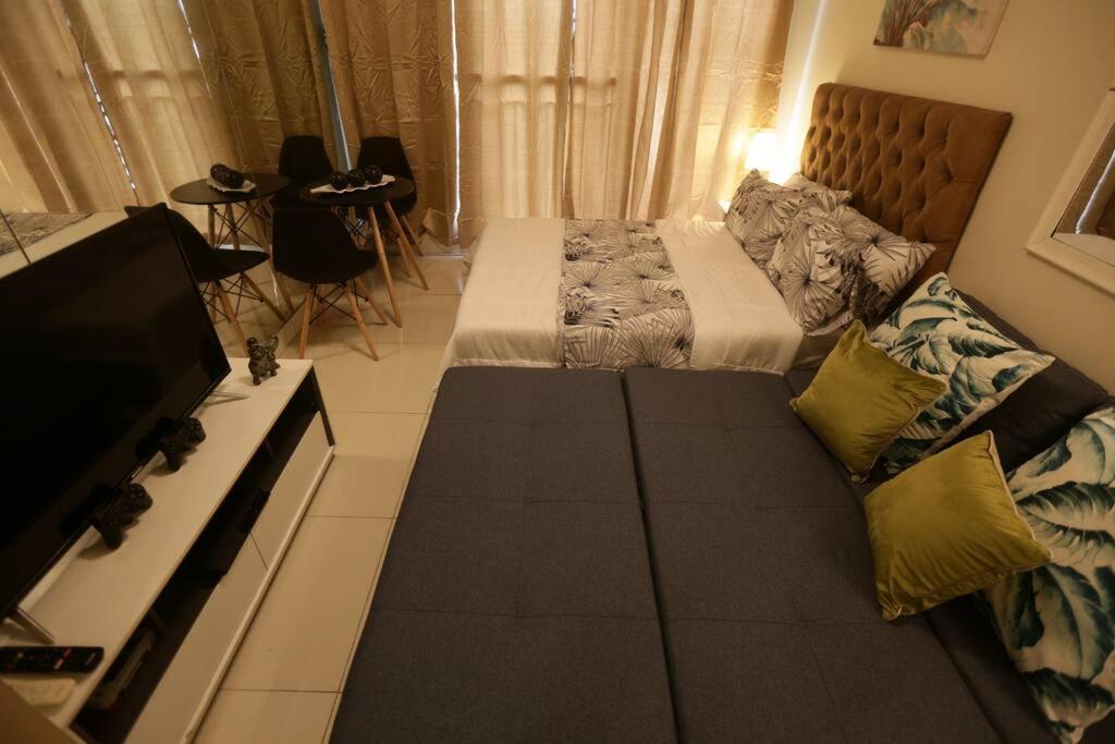 טגאיטאי A2J Executive Studio Suite Near Skyranch & Malls Tagaytay מראה חיצוני תמונה